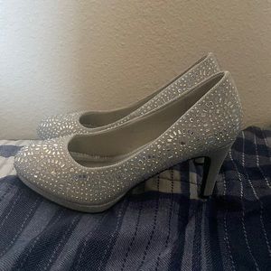 Silver slipper high heals size 9